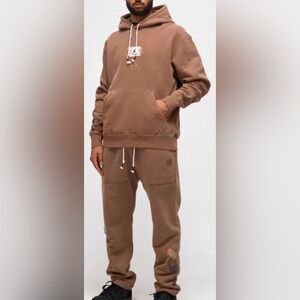 Professional Athletes Jordan x Travis Scott Cactus Jack Set
Brown- XL